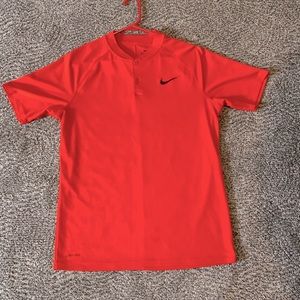 Nike blade golf shirt